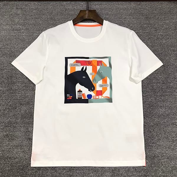 送料無料エルメス エトリエ・アン・フラグモン Tシャツ n級品2色 erq63641